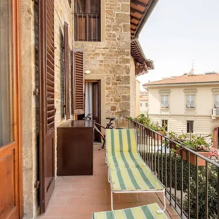 Fab Balcony In Historical Building Apartament